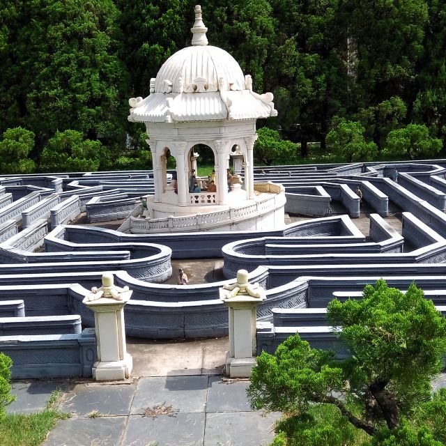 錦繡中華民俗村是中國第一個文化主題公園.