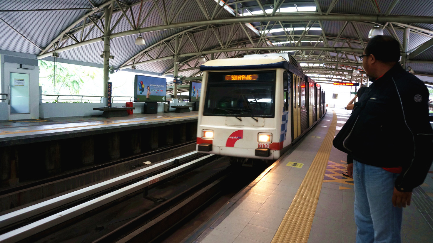 8朵姐妹花游走吉隆坡,且逛且吃且疯狂