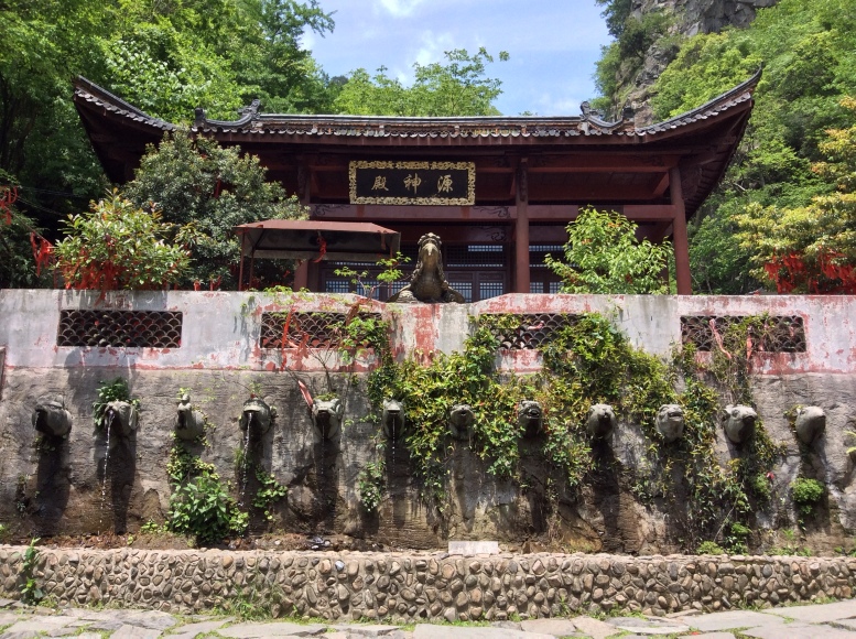 杭州好玩的地方|杭州临安哪里最好玩（杭州临安好玩的地方推荐）