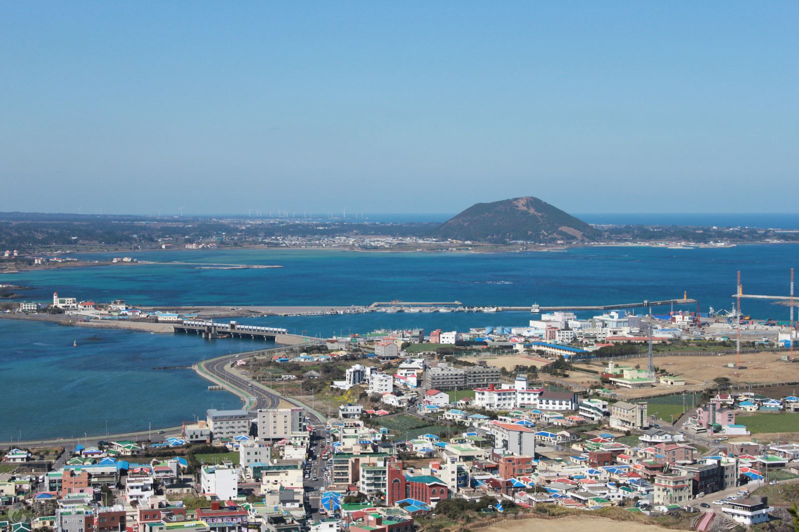 韓國首爾 濟州島5日4晚跟團遊(3鑽) 大韓三飛 一天自由活動 漢江遊船