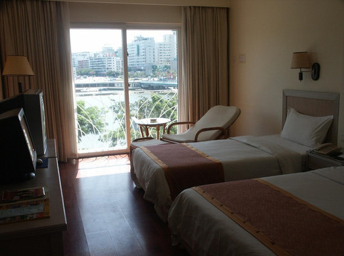 海口豪威麒麟大酒店