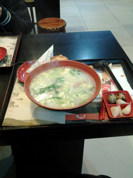 随手拍!我在洛阳老城丽景门内喝百碗羊汤