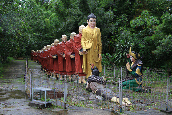 缅甸傣族人口数量_缅甸傣族男士服装图片